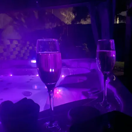 Πανσιόν Secret Garden Vendeghaz 4*